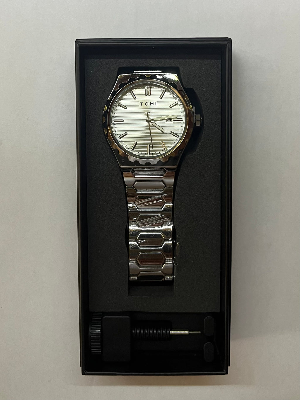 DB11 Silver-on-Silver Watch